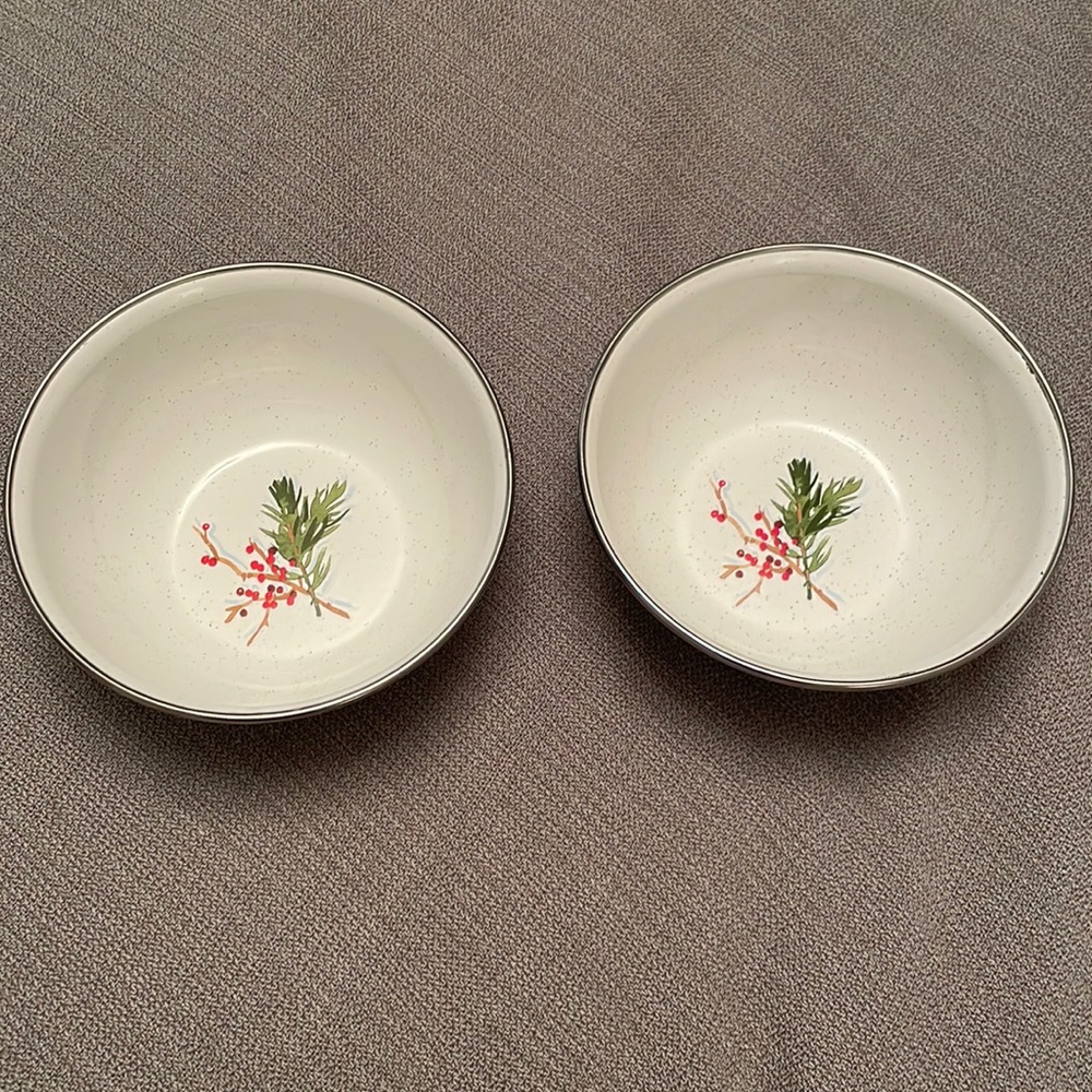Hallmark Christmas Holiday Enamel Bowls Set of 2